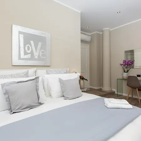 Affittacamere 126 Gracchi 4*